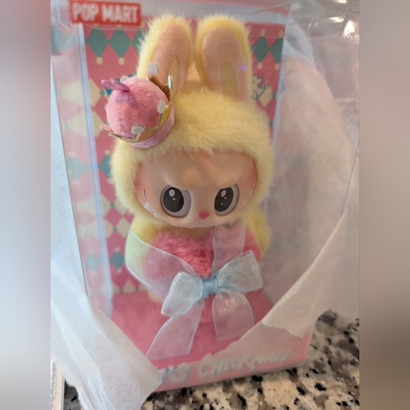 LABUBU Lets Checkmate Authentic - Picture 2 of 5